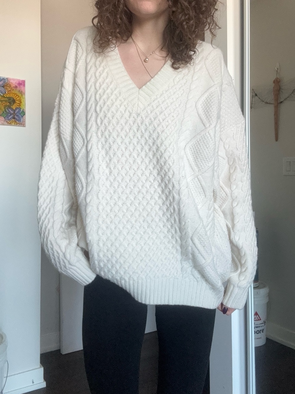 Aritiza White Sweater